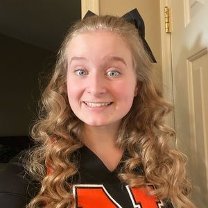 Meet your Posher, Macie